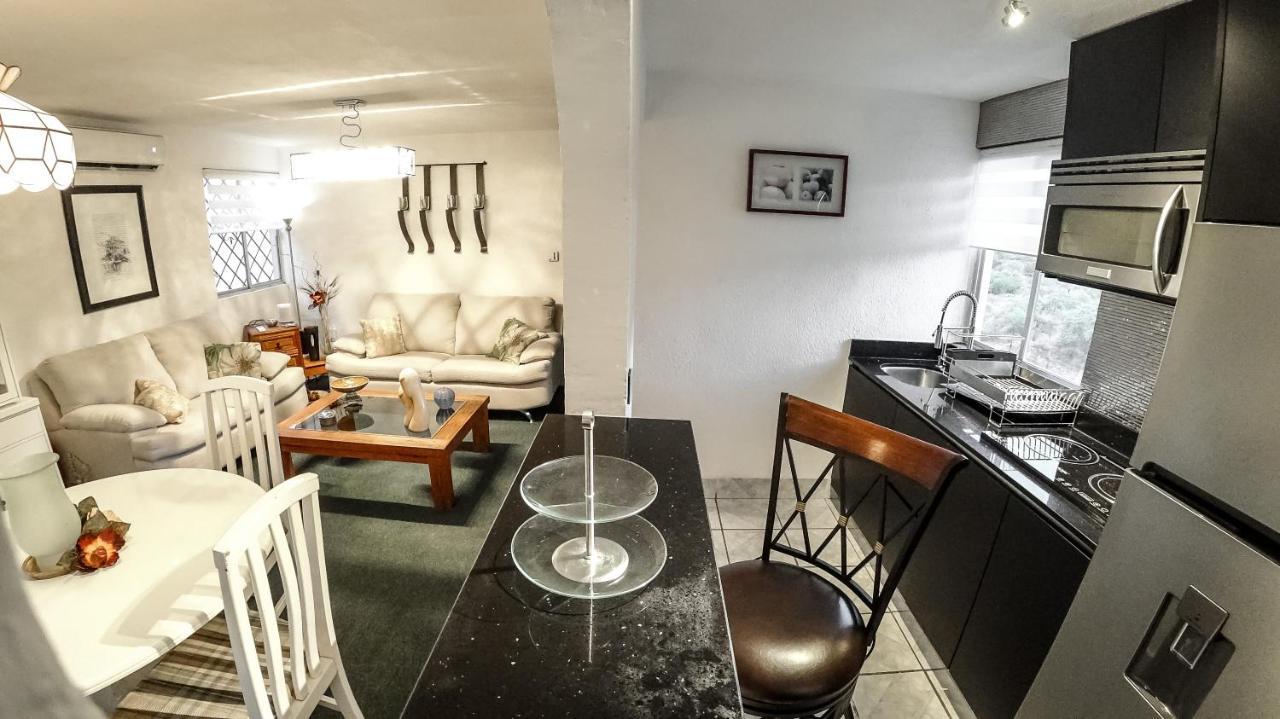 Depa Lulú Zona Hotelera, Caseta De Cobro A Silao * Guanajuato